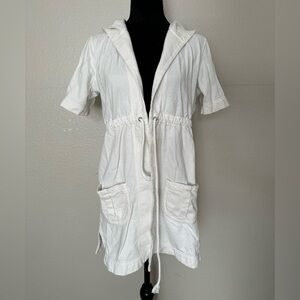 Tommy Bahama 100% Cotton White Cape new very comfy cozy